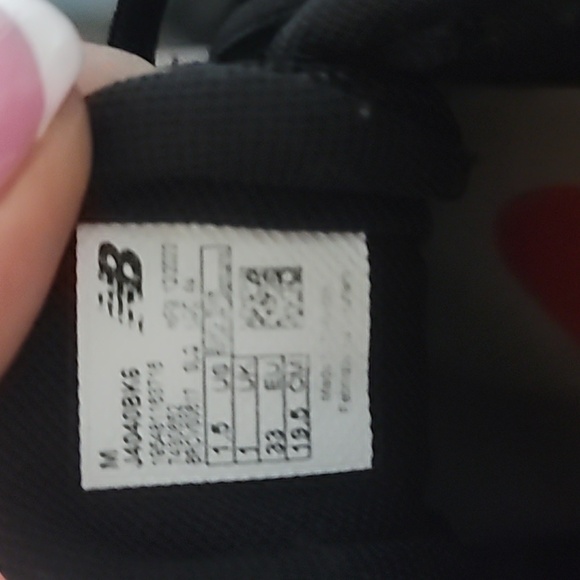 Football cleats - Picture 2 of 3